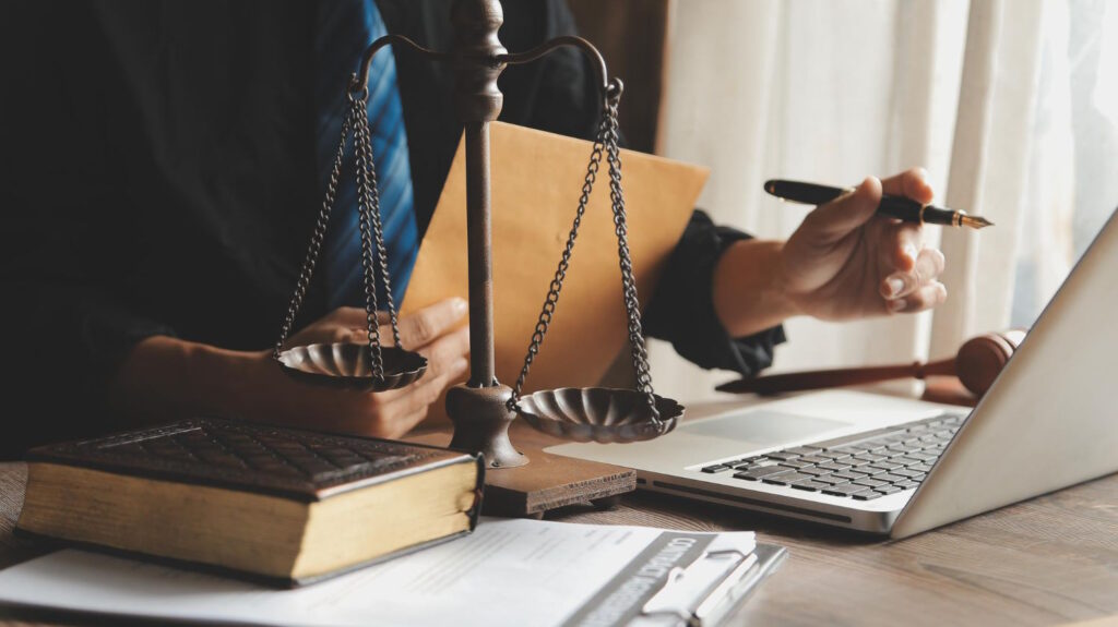 Ubezpieczenie radcy prawnego – gwarancja spokoju i bezpieczeństwa w świecie prawa!