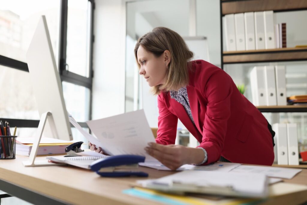 Współczesny świat księgowości to nie tylko suche liczby i bilanse, ale również rozbudowane doradztwo oraz analiza finansowa