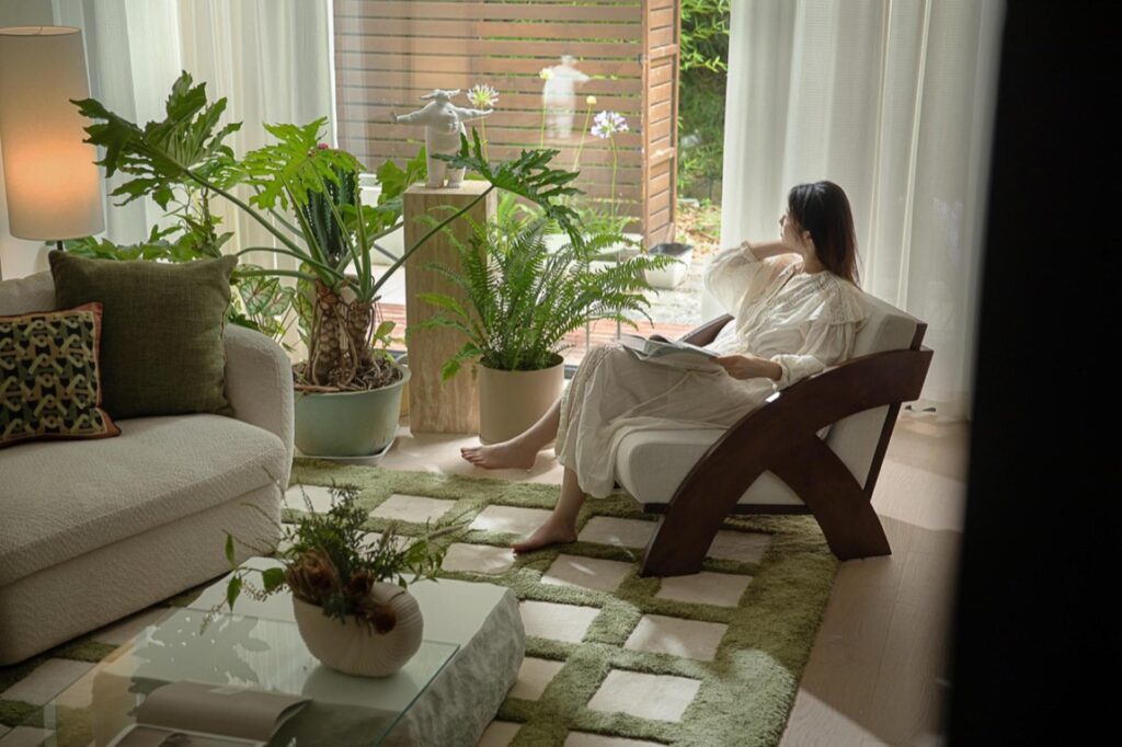 Rynek nieruchomości w Alicante jest stabilny i oferuje wiele możliwości zarówno dla kupujących na własny użytek, jak i dla inwestorów